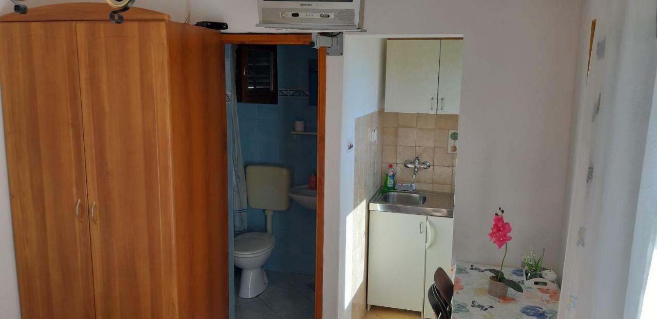 Apartman Lorena Stari Grad  Luaran gambar