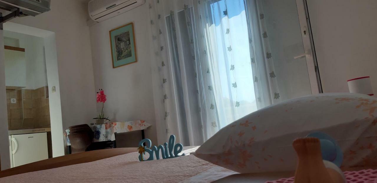 Apartman Lorena Stari Grad  Luaran gambar